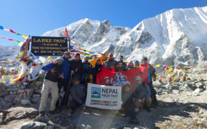 Everest vs. Manaslu