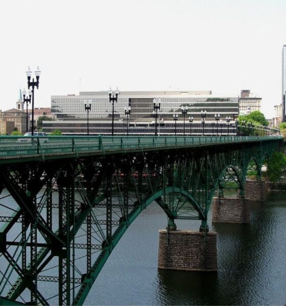 gay street and cumberland river