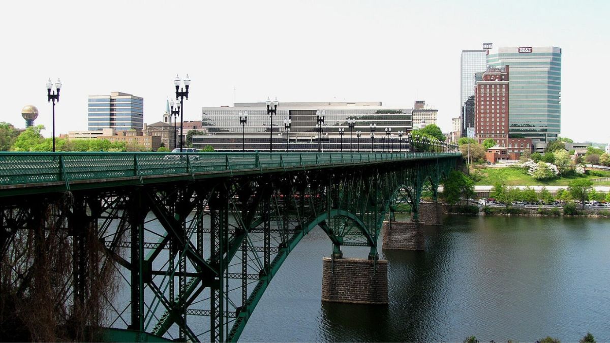 gay street and cumberland river