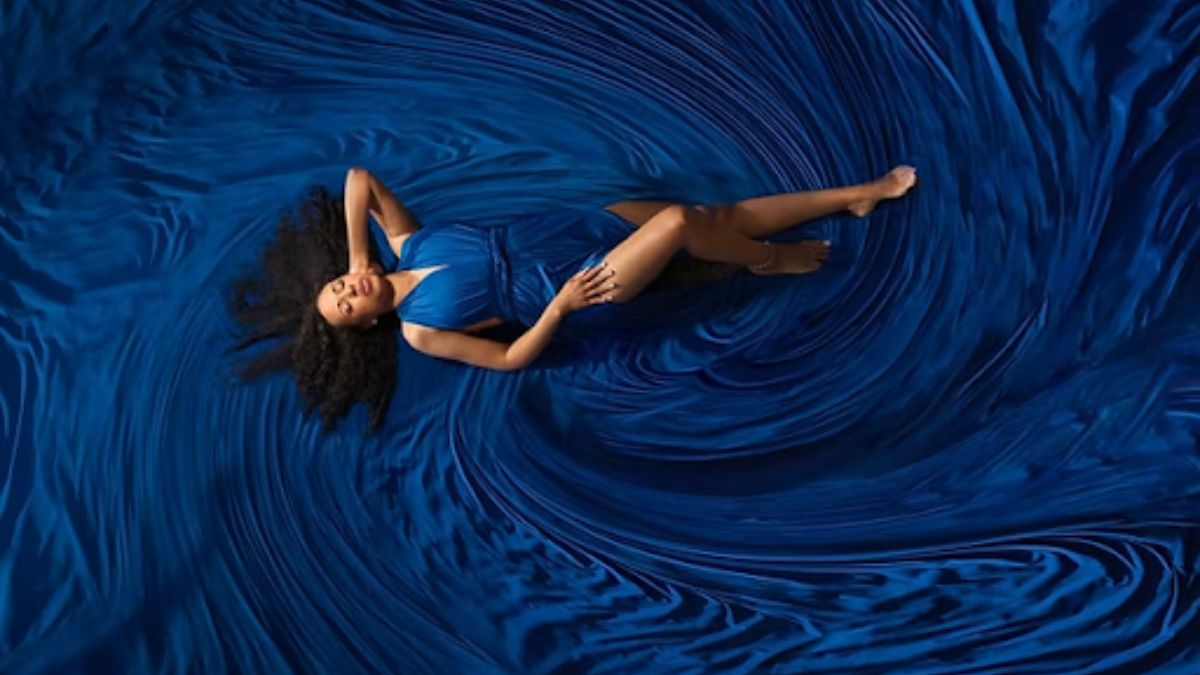 Oahu Flying Dress Photographer