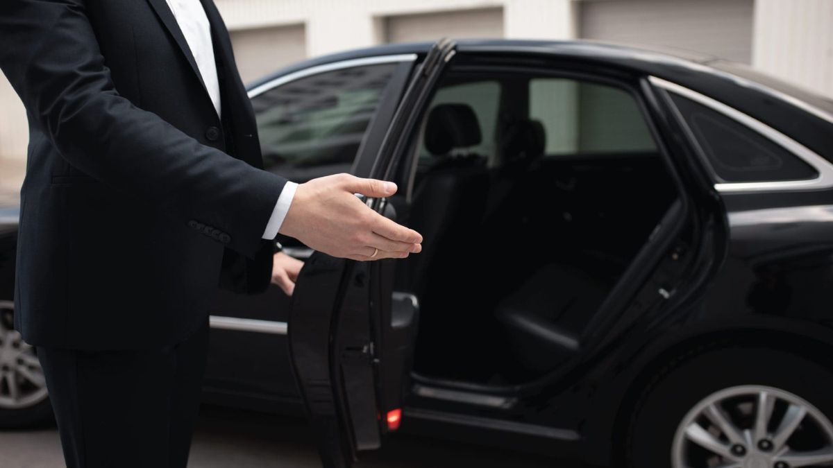 Luxury Car Rental