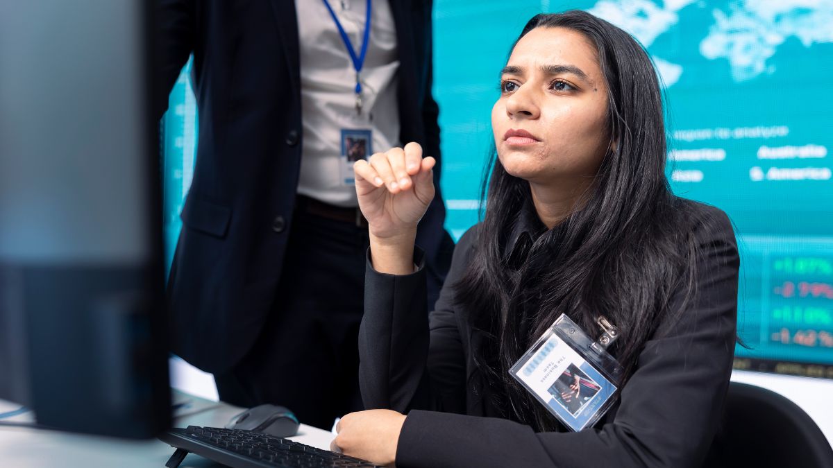 International Firms Handle Payroll